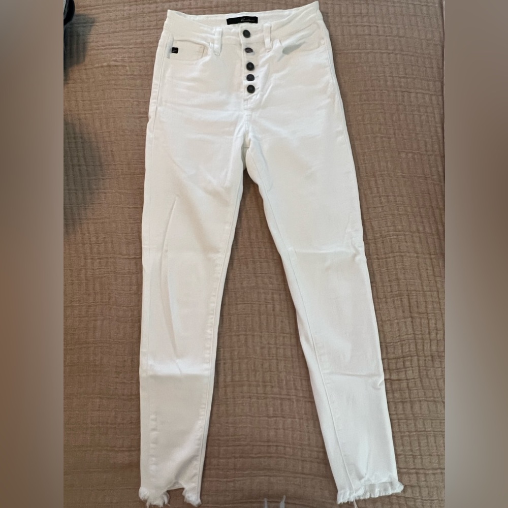 White KanCan Skinny Jeans